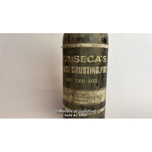 58 - 1973 Fonesca's Finest Crusting Port, 26 fl oz / Please see images for fill level and general conditi... 