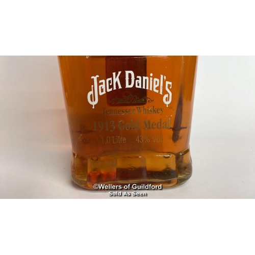 64 - 1913 JACK DANIELS TENNESSE WHISKEY GOLD MEDAL, 75CL, 43% VOL / T53