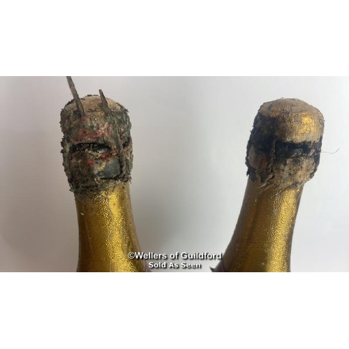 77 - Seven bottles of 1952 Krug & Co Reims Champagne Private Cuvee, Extra Sec, 3.042.212, With original p... 