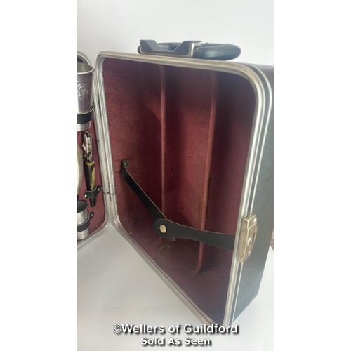 85 - Executain 101 complete travel bar