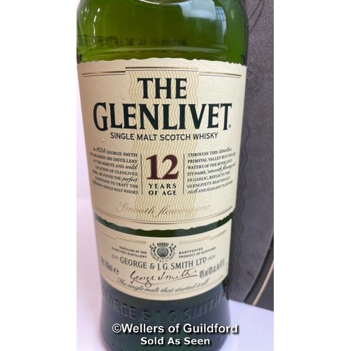 92 - The Glenlivet Single Malt Scotch Whisky, Aged 12 Years, 70cl, 40% vol, In original box / Please see ... 