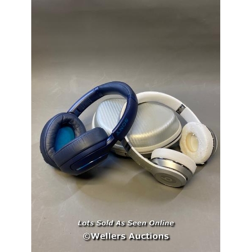 9538 - X2 HEADPHONES INCL. APPLE BEATS STUDIO MODEL A1796 INCL. CASE AND SONY WH-XB900N