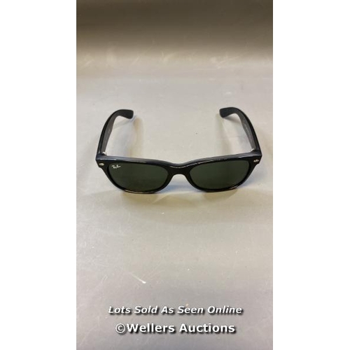 9647 - RAY-BAN RB2132 NEW WAYFARER SUNGLASSES