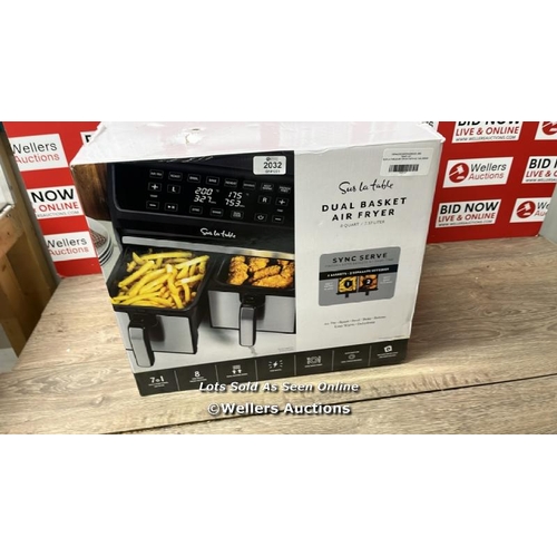 2032 - SUR LA TABLE AIR FRYER WITH X2 3.8L DRAWERS / POWERS UP, SIGNS OF USE / D11