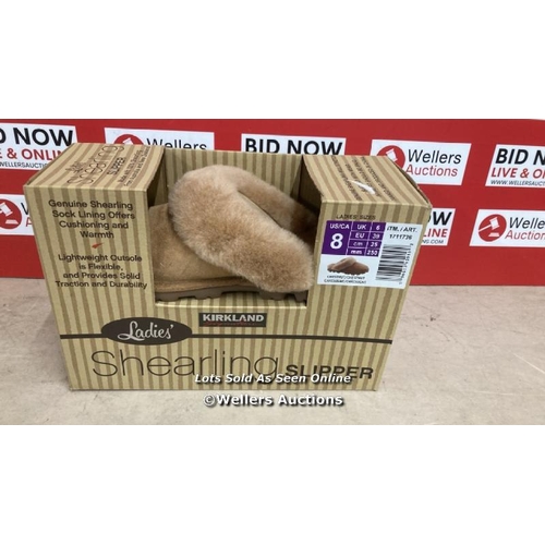 2507 - LADIES NEW & BOXED KIRKLAND SIGNATURE SHEARLING SLIPPERS / UK 6 / C2