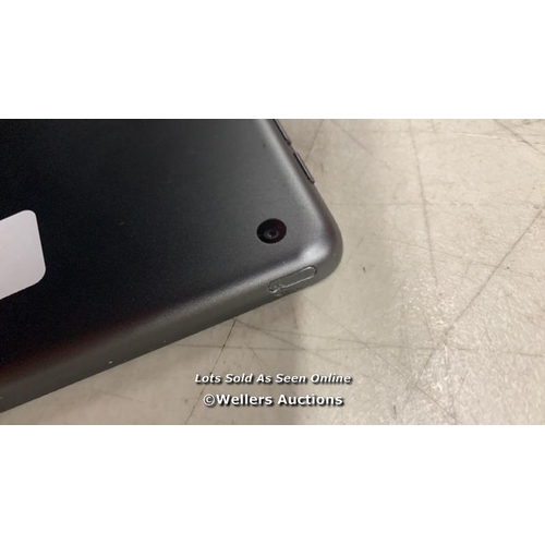 3442 - APPLE IPAD 10.2'' (2020) 8TH GEN / A2270 / 128GB / SERIAL: F9FF3A2Q1GG - POWER BUTTON STUCK / I-CLOU... 