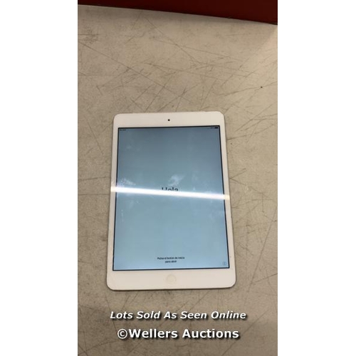 3451 - APPLE IPAD MINI 2 / A1490 / 16GB / SERIAL: DLXPD0F6FLMK / SCREEN DAMAGED / I-CLOUD (ACTIVATION) LOCK... 