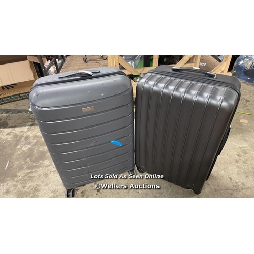 3472 - X2 PRE-OWNED LUGGAGES INCL. ROCK