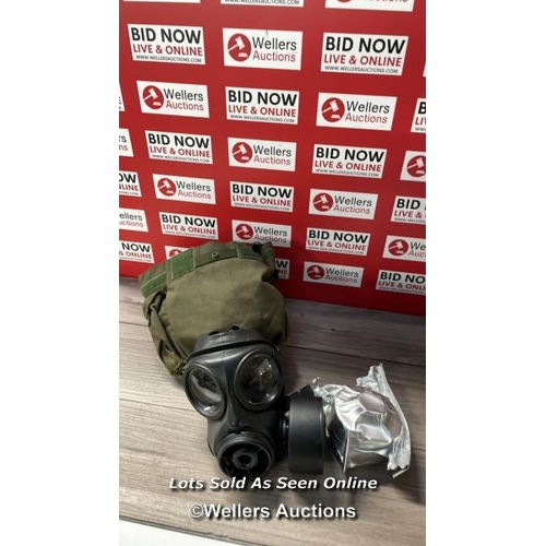 5033 - S10 GAS MASK RESPIRATOR WITH HAVERSACK AND NEW FILTER SIZE 3 GENUINE AVON