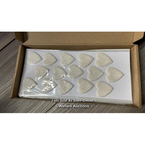 5052 - 15 X EDIBLE WHITE GLITTER HEARTS. CAKE DECORATIONS. MEDIUM 3CM.