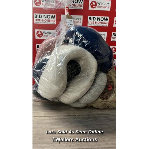 5298 - BAG OF TRAVEL PILLOWS