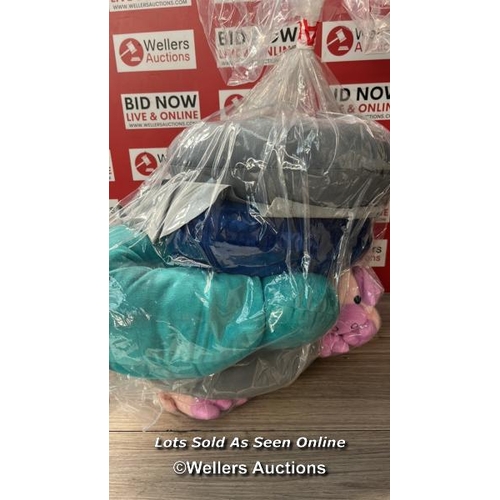 5312 - BAG OF TRAVEL PILLOWS