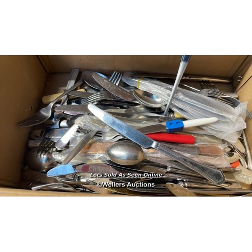 5455 - BOX OF CUTLERY