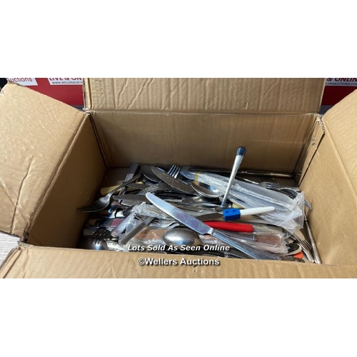 5455 - BOX OF CUTLERY