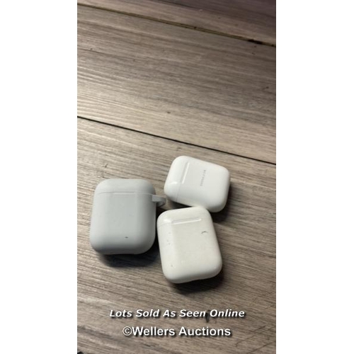 5511 - X3 APPLE AIRPODS CHARGER CASES: A1602 ( ONLY CHARGER CASES )  - BLUETOOTH CONNECTION NOT TESTED