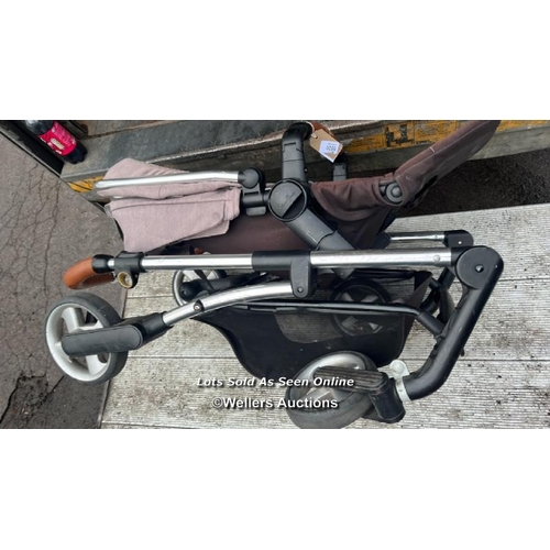 5520 - SILVER CROSS PRE-OWNED PUSHCHAIR