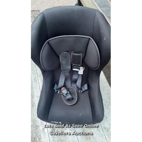 5538 - CUGGLO PRE-OWNED BABY CAR SEAT