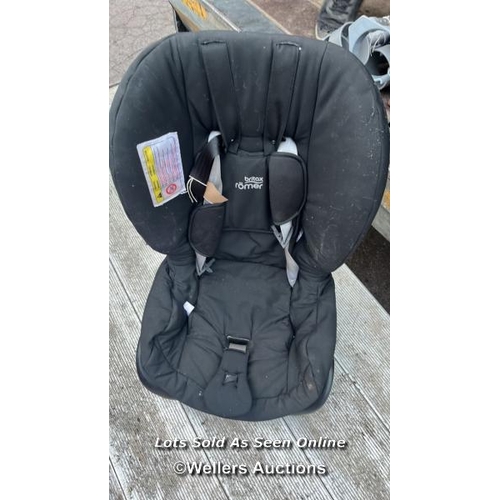 5539 - BRITAX ROMER PRE-OWNED BABY CAR SEAT