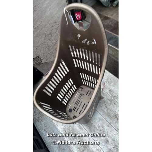 5540 - SHOPPING BASKET