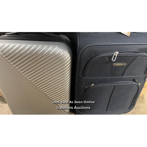 5560 - X2 PRE-OWNED CABIN CASE INCL. ALEXANDER