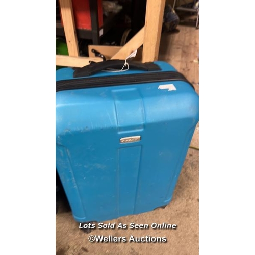 5561 - X2 PRE-OWNED CABIN CASE INCL. ALPS