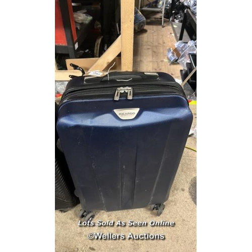 5562 - X2 PRE-OWNED CABIN CASE INCL. RICARDO