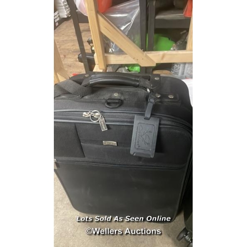 5568 - X2 PRE-OWNED CABIN CASE INCL. C.A.P. POLO