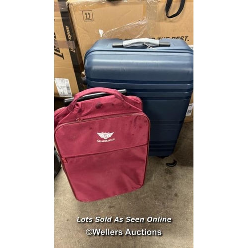 5580 - X2 PRE-OWNED LUGGAGE INCL. ARISTOCRAT