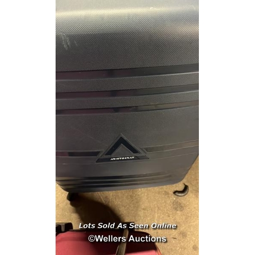 5580 - X2 PRE-OWNED LUGGAGE INCL. ARISTOCRAT