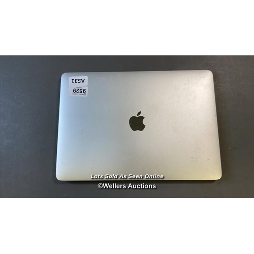 9529 - APPLE MACBOOK PRO 13