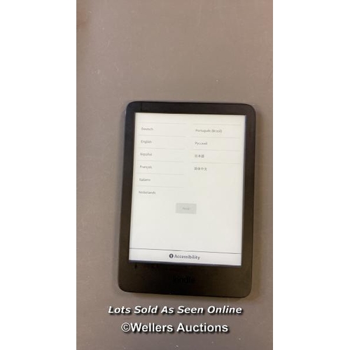 9572 - AMAZON KINDLE / 11TH GENERATION (2022) / C2V2L3 / RESTORED TO FACTORY DEFAULTS