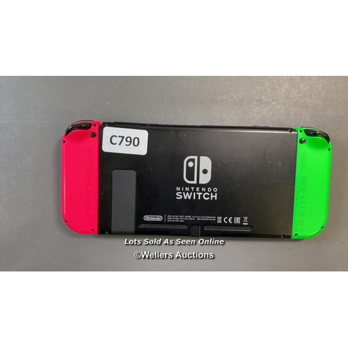 9577 - NINTENDO SWITCH MODEL HAC-001 / SN: XAJ10053665224 / RESTORED TO FACTORY DEFAULTS / INCL. NINTENDO D... 