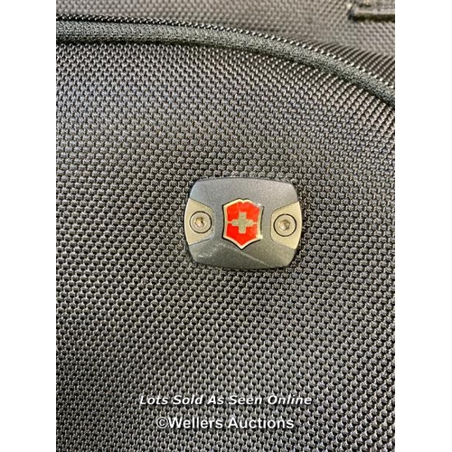 9596 - VICTORINOX SUIT BAG