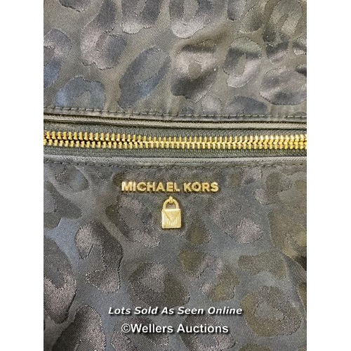 9599 - MICHAEL KORS BACKPACK