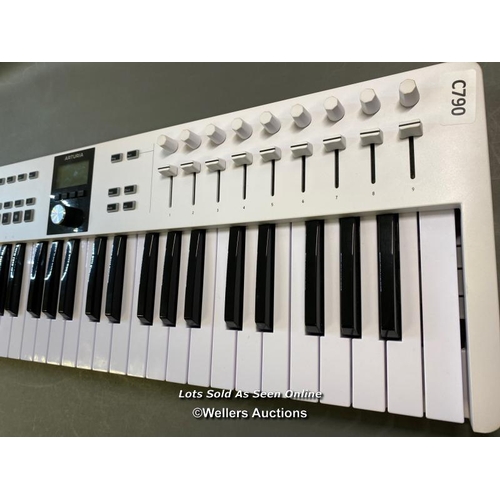 9736 - ARTURIA KEYBOARD KEYLAB ESSENTIAL 49