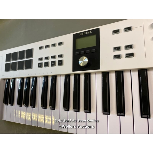 9736 - ARTURIA KEYBOARD KEYLAB ESSENTIAL 49