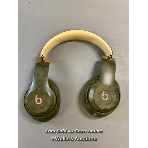 9782 - APPLE BEATS A1914 HEADPHONES  INCL. CASE - FRAMES DAMAGED