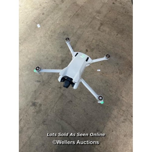 8004 - DJI MINI 3 WITH DJI REMOTE CONTROL AND 128GB SAMSUNG MICROSD CARD FOR ACTION SPORTS CAMERAS / POWERS... 