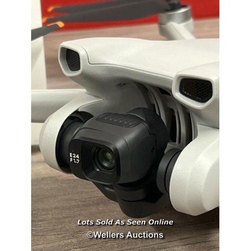 8004 - DJI MINI 3 WITH DJI REMOTE CONTROL AND 128GB SAMSUNG MICROSD CARD FOR ACTION SPORTS CAMERAS / POWERS... 