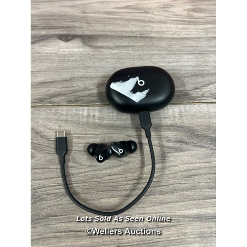 8044 - BEATS STUDIO BUDS BLACK  / MJ4X3ZM/A / POWER UP, CONNECT TO BT, PLAY MUSIC, SIGNS OF USE