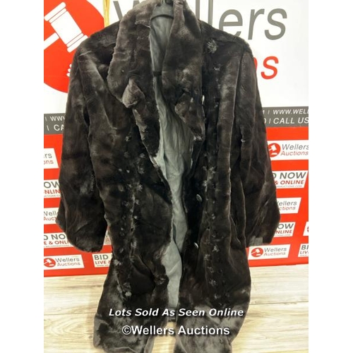 8059 - BLACK REAL PLUCKED AND SHEARED MINK FUR COAT REVERSIBLE TO LEATHER XL/ T18