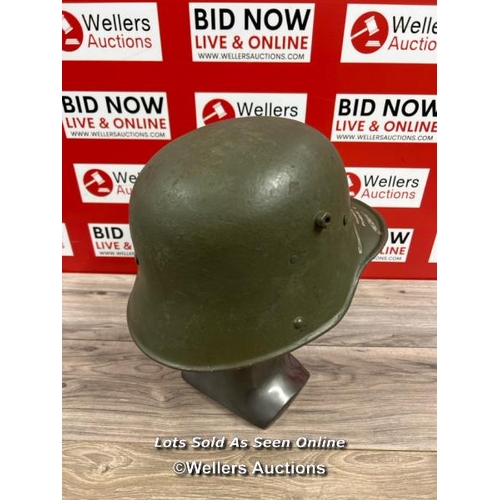 8077 - WW2 FINNISH WINTER WAR HELMET WITH SKELETON PATTERN FINLAND M16 GERMAN / T19