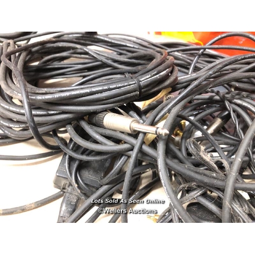 8162 - LARGE QUANTITY OF MUSIC RELATED CABLES & LIGHT BRACKETS INCL. JACK LEADS, POWER LEADS & MORE