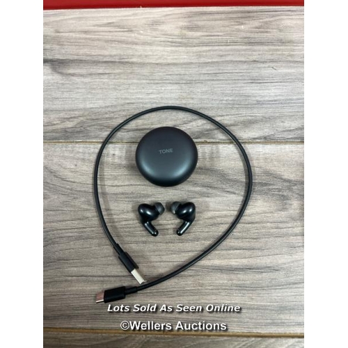 8215 - LG UFP5 WIRELESS EARBUDS / POWER UP, CONNECT TO BT, ONLY PLAY MUSIC THROUGH EARBUD, SIGNS OF USE / T... 