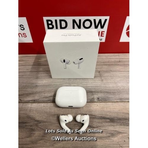 8223 - APPLE AIRPODS PRO / WITH CHARGING POD / MWP22ZM/A  / POWER UP, CONNECT TO BT, PLAY MUSIC, SIGNS OF U... 