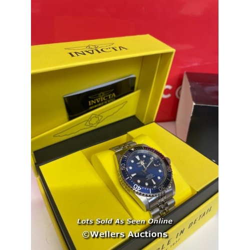 8287 - GENTS INVICTA 30092 STAINLESS STEEL BRACELET WATCH / T29