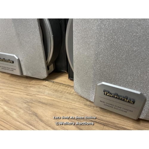 8371 - PAIR OF TECHINCS SPEAKERS / AN1