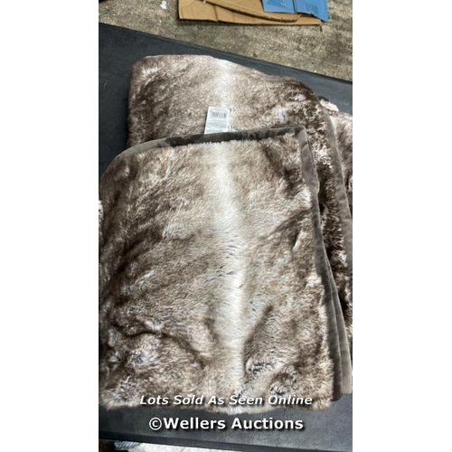 4 - MON CHATEAU FAUX FUR THROW - 152 X 177 CM / MINIMAL SIGNS OF USE / D19