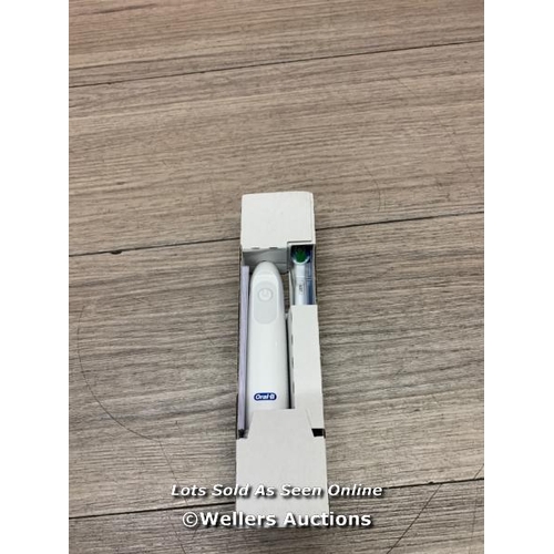 7 - ORAL-B DB5 B'TOOTHBRUSH / INCOMPLETE / HEAVY SIGNS OF USE / C33