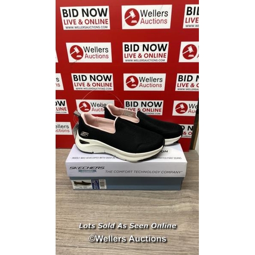 100 - LADIES NEW SKECHERS ARCH COMFORT BLACK SHOES / UK 4 / C2